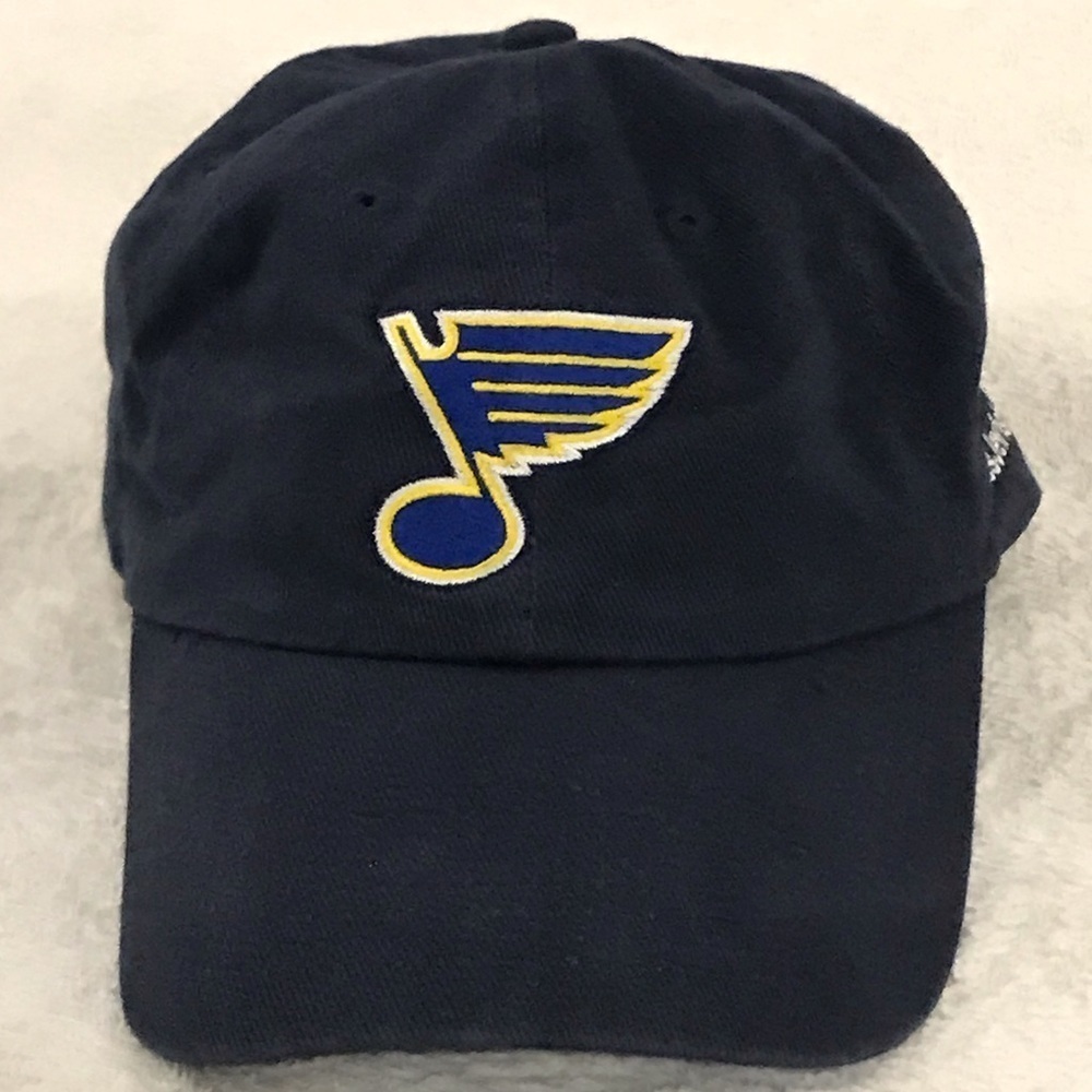 OTTO NHL St. Louis Blues Adjustable Black Hockey Cap